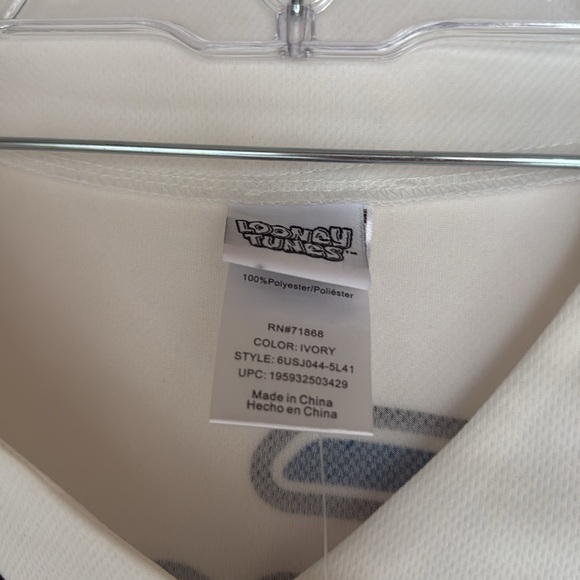 Looney TunesTweety Bird Baseball Jersey women’s medium - Picture 4 of 4